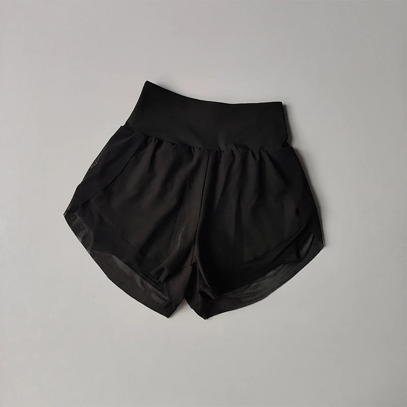 Short Feminino Soltinho, Corte Três Pontos