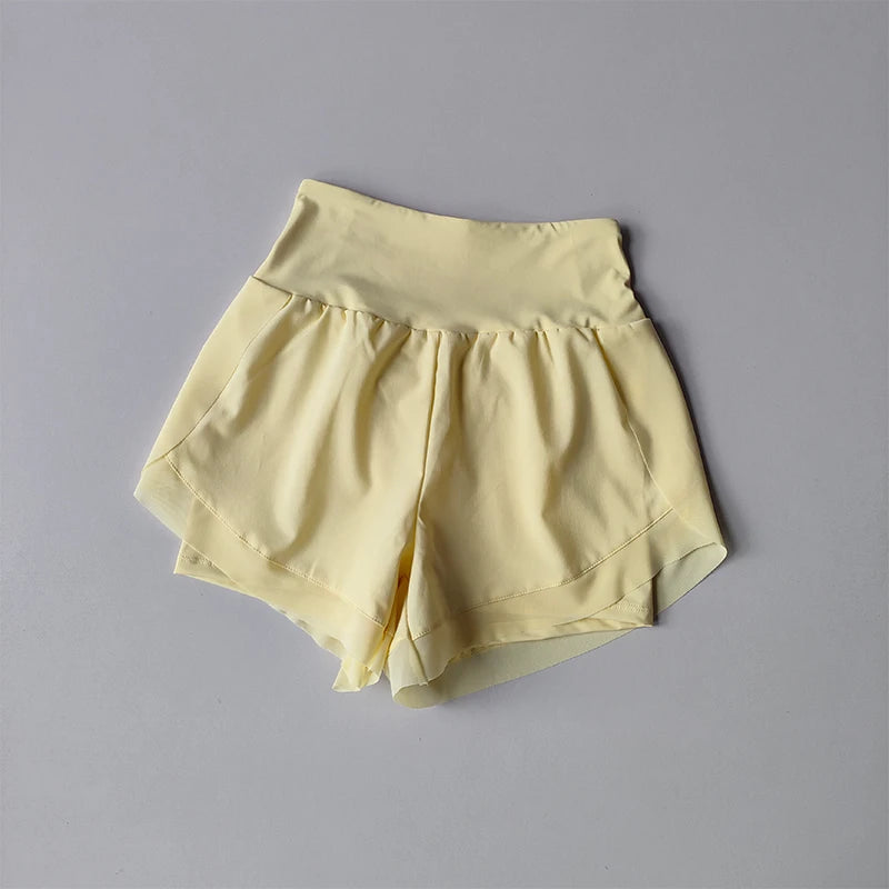 Short Feminino Soltinho, Corte Três Pontos